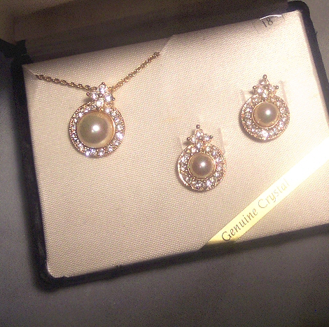 Crystal and Imitation Pearl Necklace and Earring Set - Roman <b>